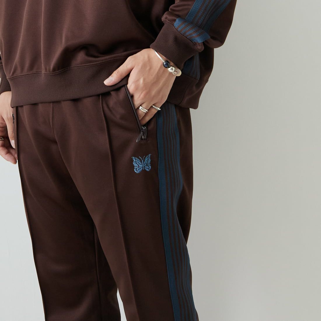 Needles [ニードルズ] 別注 ナロートラックパンツ [LQ447-JF] BROWN