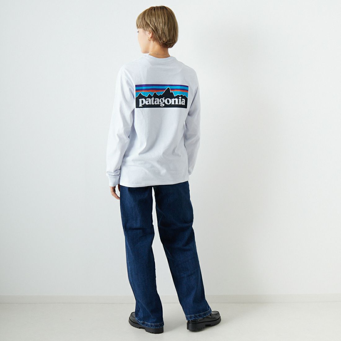 patagonia [パタゴニア] メンズ ロングスリーブ P-6ロゴ レスポンシビリティー [38518] WHI &&モデル身長：160cm 着用サイズ：XS&&