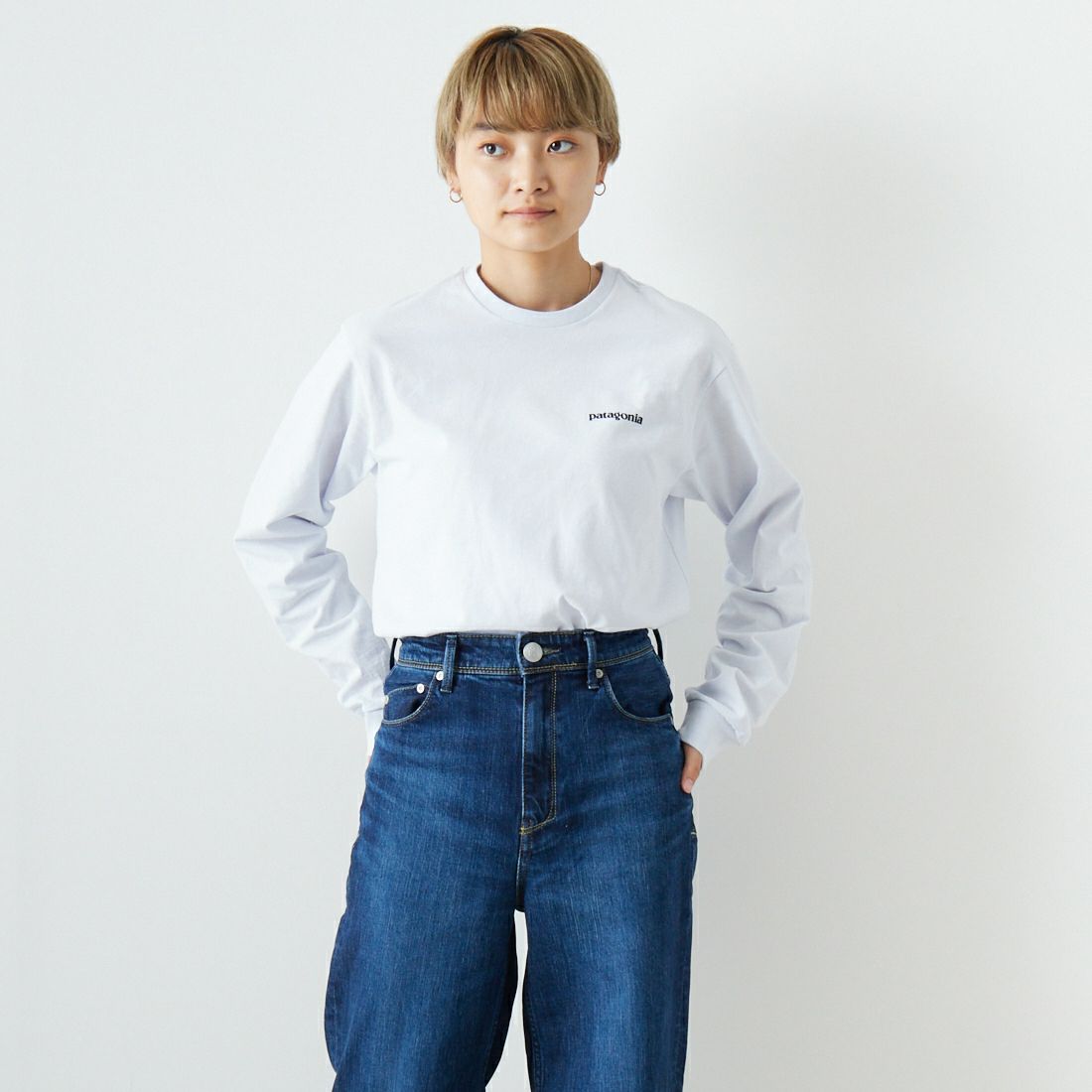 patagonia [パタゴニア] メンズ ロングスリーブ P-6ロゴ レスポンシビリティー [38518] WHI &&モデル身長：160cm 着用サイズ：XS&&