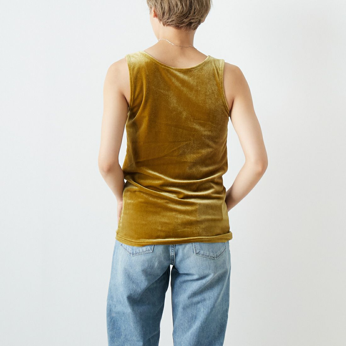 hwyl [ヒュイル] ベロアスクエアタンクトップ [35285610] 33 ﾏｽﾀｰﾄﾞ &&モデル身長：160cm 着用サイズ：2&&