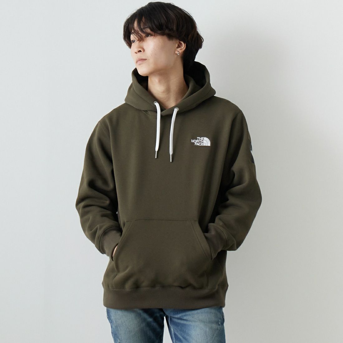 THE NORTH FACE [ザ ノースフェイス] スクエア ロゴ フーディ [NT62338