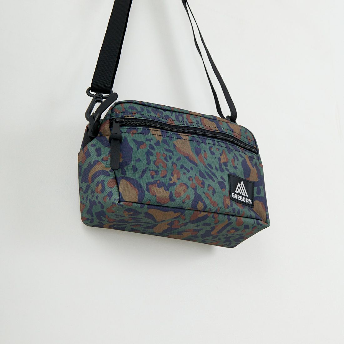 GREGORY [グレゴリー] パテッドショルダーポーチM [PADDED-SHOULDER-M] ﾐﾘﾀﾘｰﾚｵﾊﾟｰ