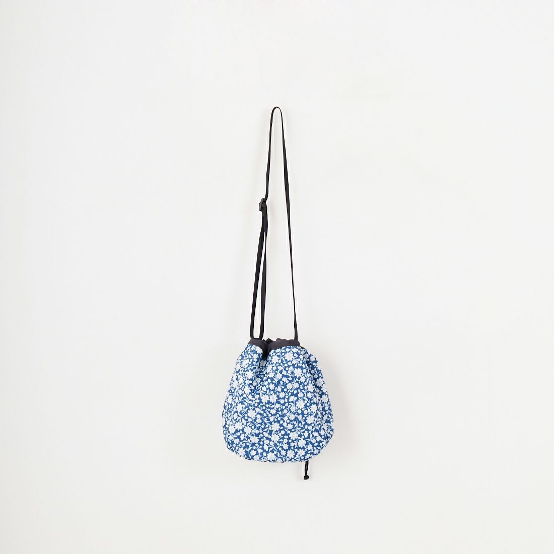 KELTY [ケルティ] DP 巾着ショルダーバッグ [32592431] BLUE FLOWE
