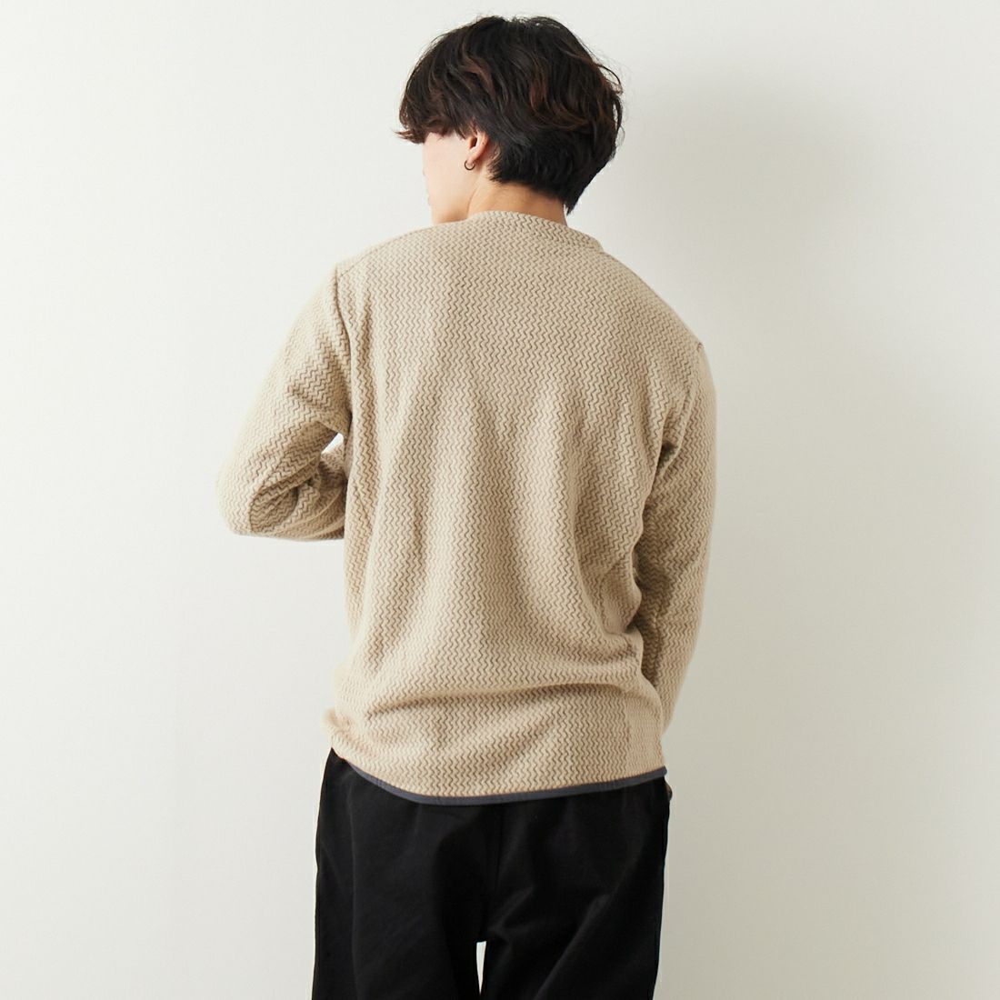 patagonia [パタゴニア] メンズ R1エア クルー [40235]｜ジーンズ