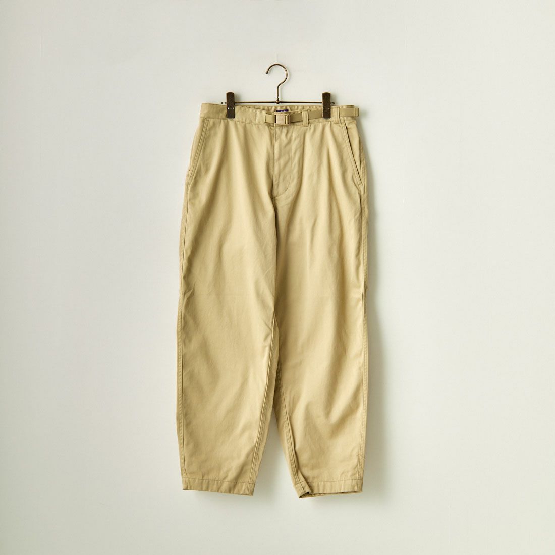 BE BEIGE