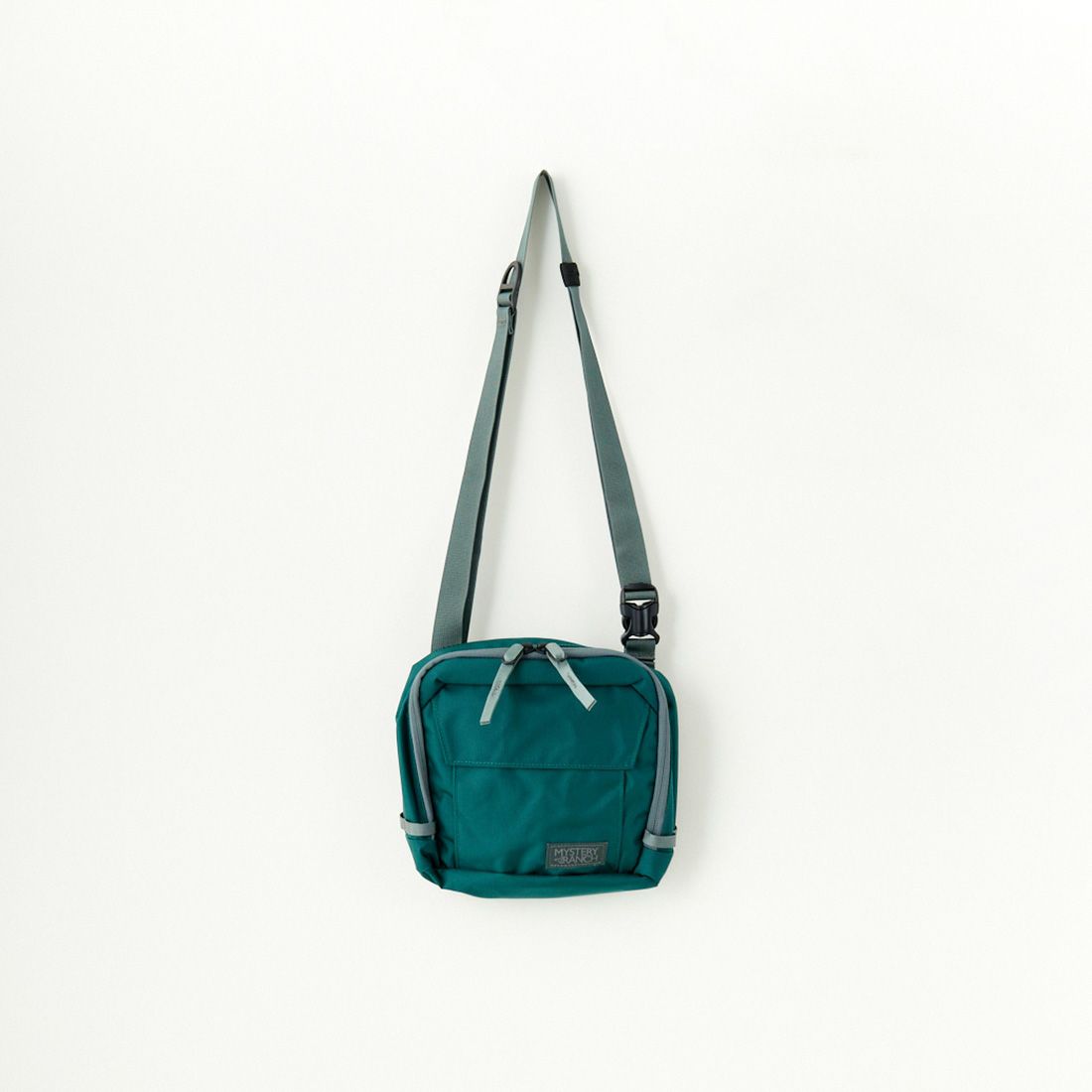 DARK TEAL