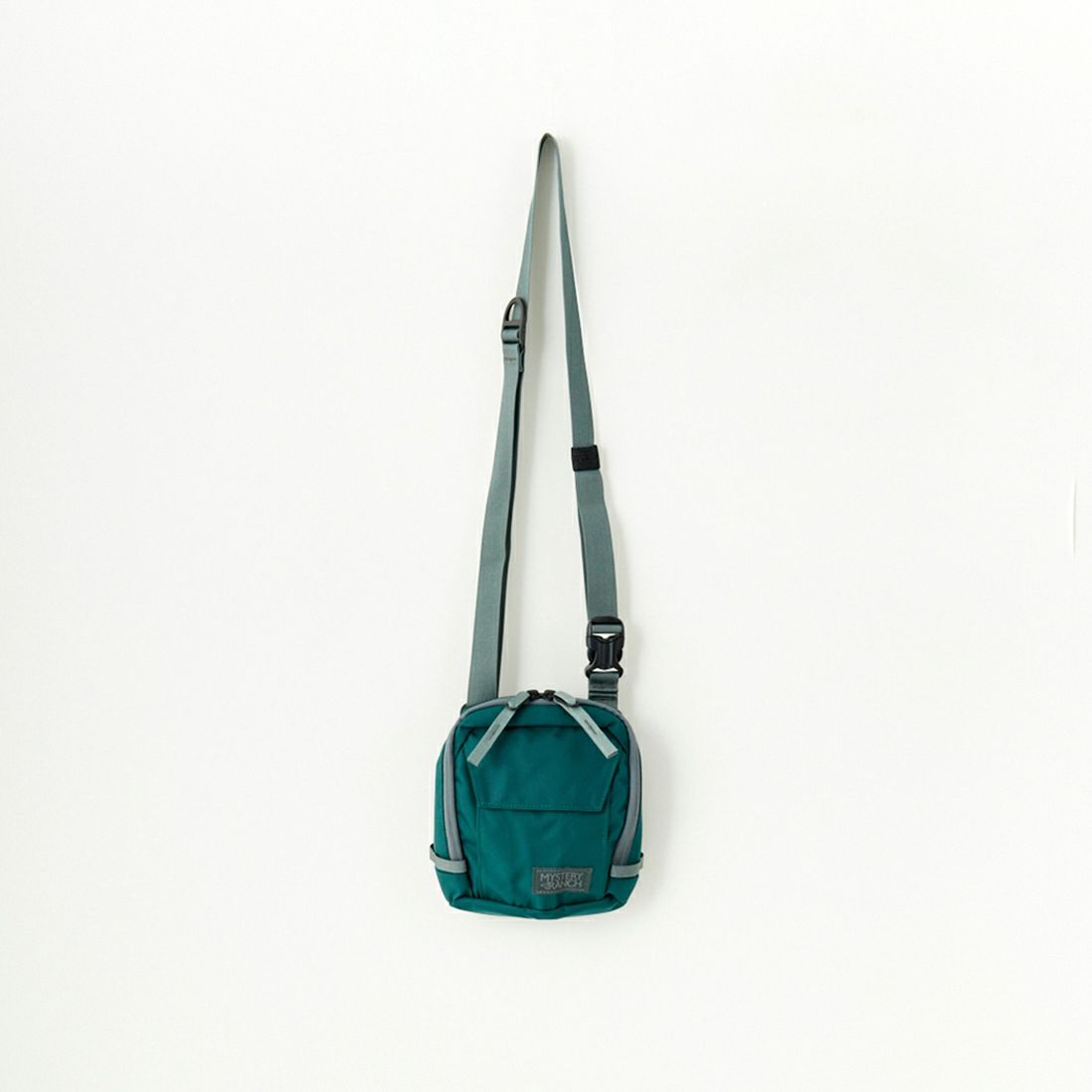 DARK TEAL
