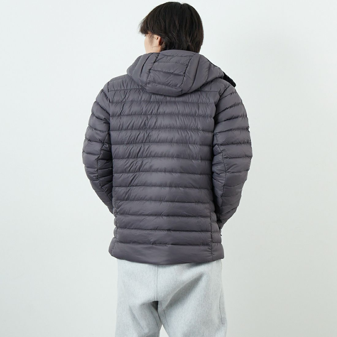 patagonia [パタゴニア] メンズ ダウン セーター フーディ [84702] FEG &&モデル身長：179cm 着用サイズ：M&&