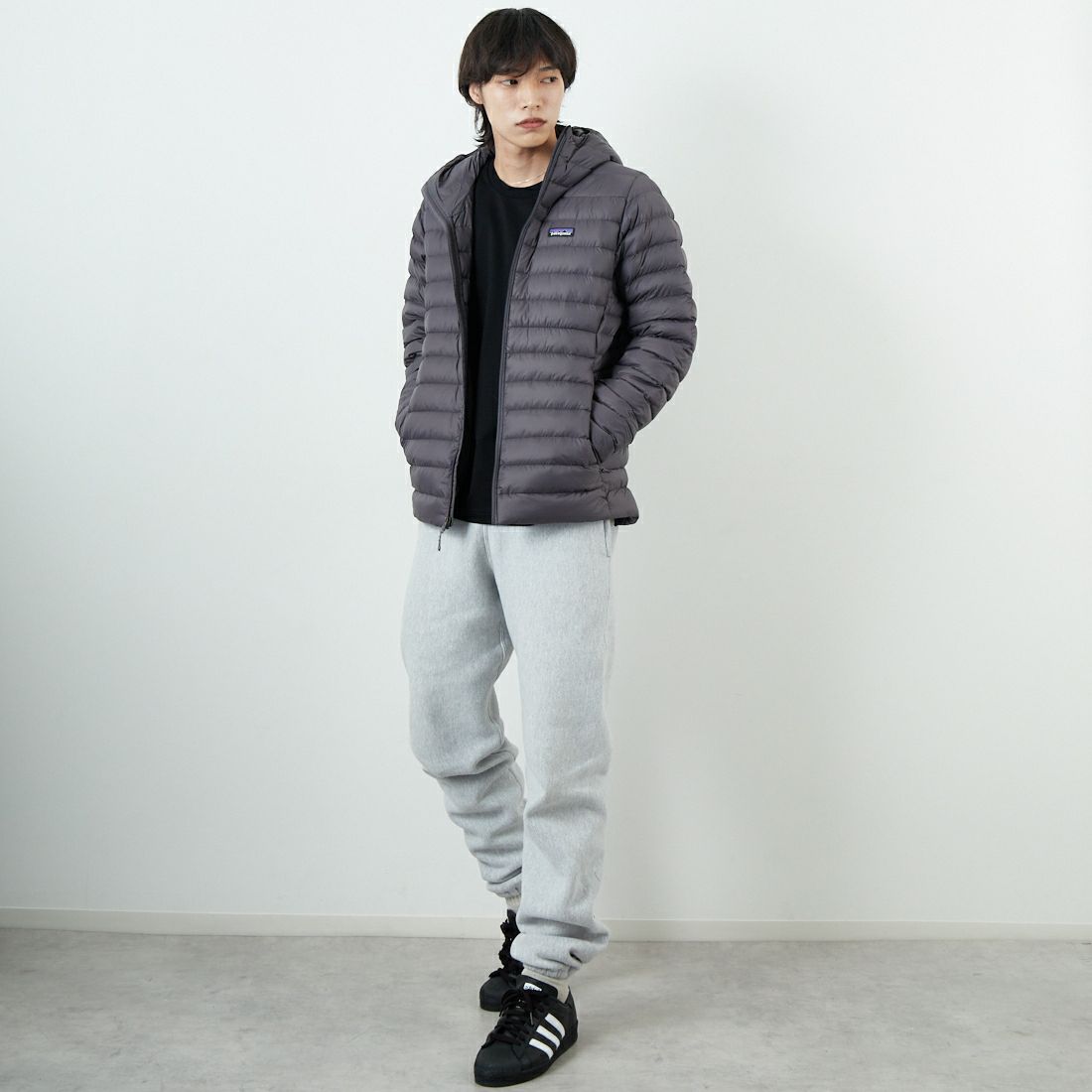 patagonia [パタゴニア] メンズ ダウン セーター フーディ [84702] FEG &&モデル身長：179cm 着用サイズ：M&&