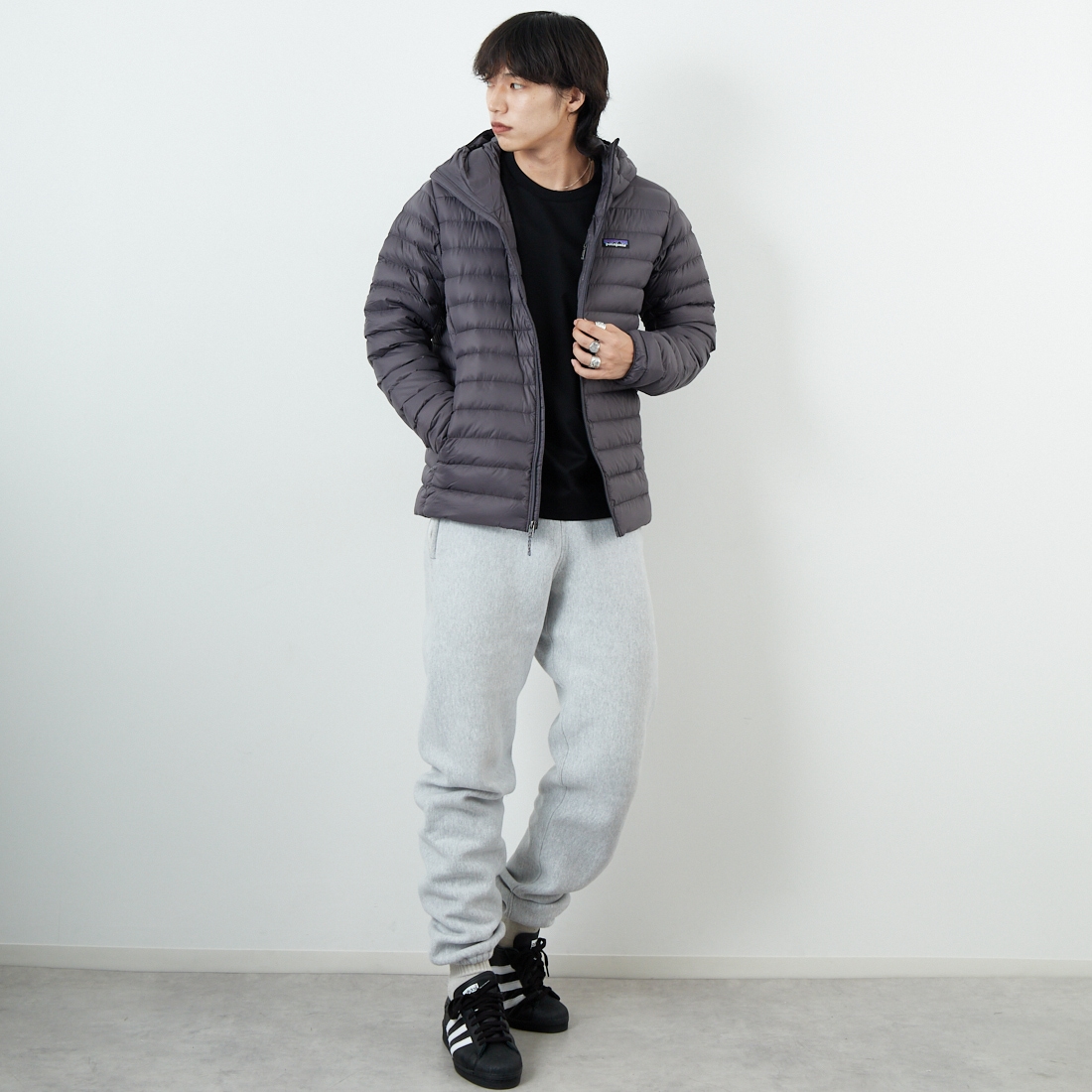 patagonia [パタゴニア] メンズ ダウン セーター フーディ [84702] FEG &&モデル身長：179cm 着用サイズ：M&&