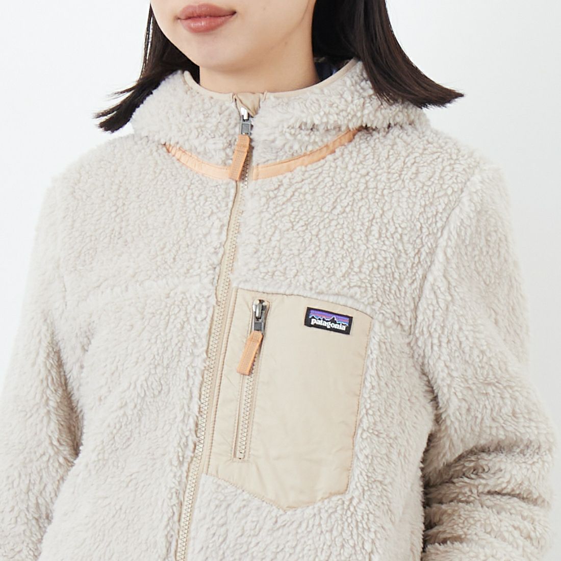 patagonia [パタゴニア] リバーシブル レディ フレディ フーディ [68095] ORTN &&モデル身長：162cm 着用サイズ：KID-XL&&