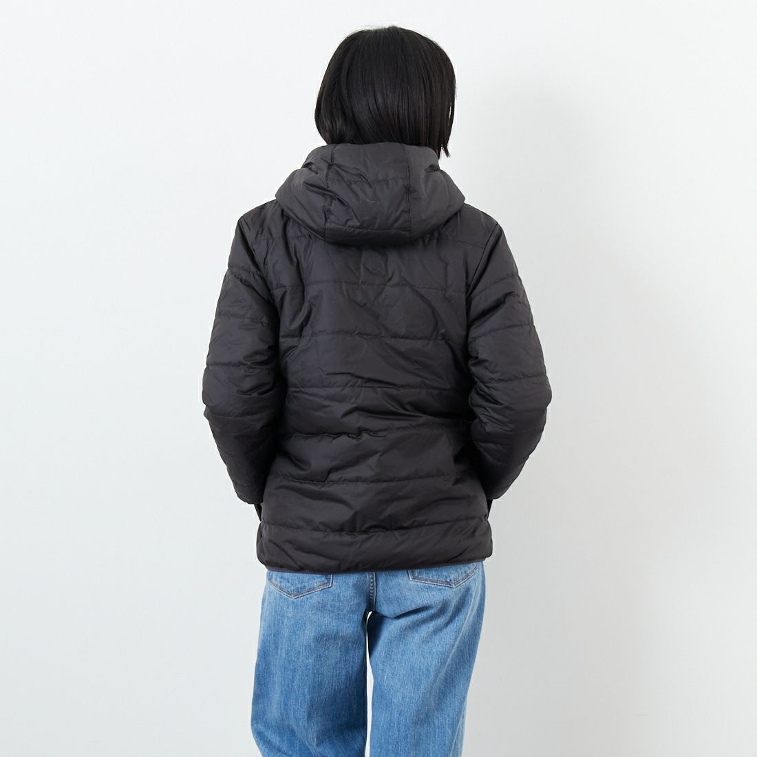 patagonia [パタゴニア] リバーシブル レディ フレディ フーディ [68095] INBK&&モデル身長：162cm 着用サイズ：KID-XL&&