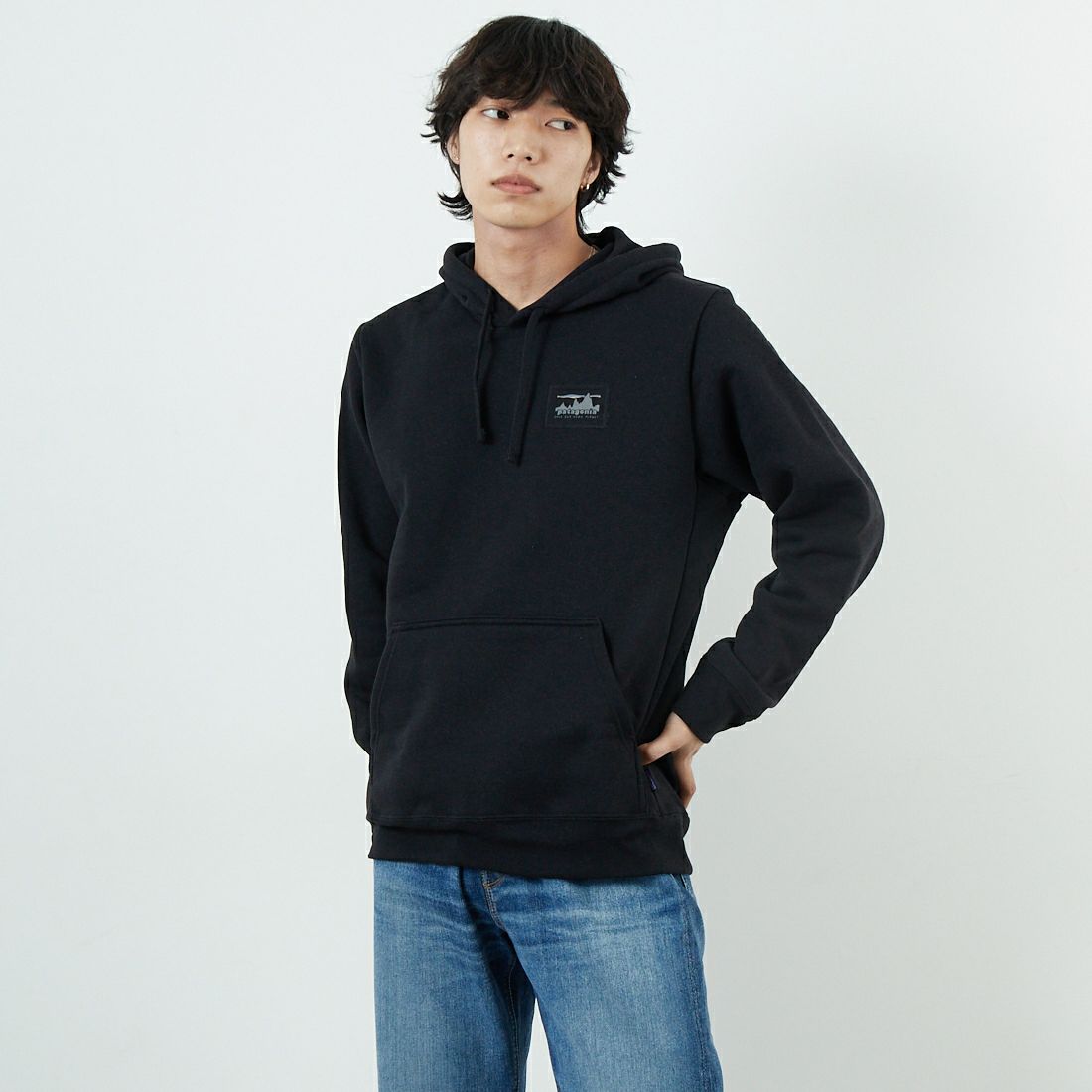 patagonia [パタゴニア] 73 スカイライン アップライザルフーディ [39678] INBK &&モデル身長：179cm 着用サイズ：M&&