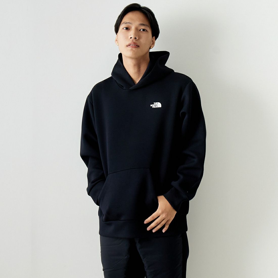 K ﾌﾞﾗｯｸ&&モデル身長：179cm 着用サイズ：XL&&