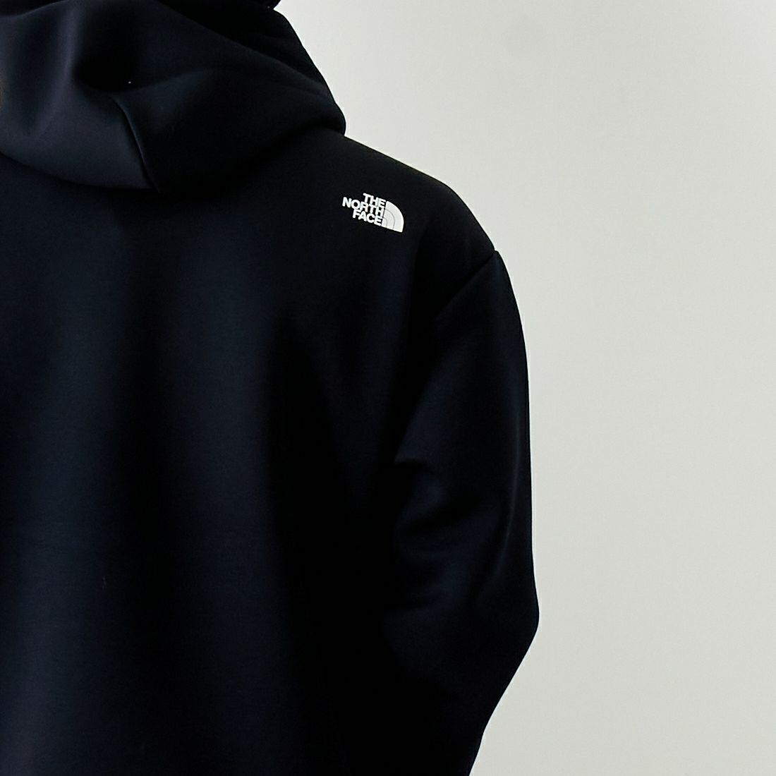 THE NORTH FACE [ザ ノースフェイス] テックエアースウェットワイドフーディ [NT62385] K ﾌﾞﾗｯｸ