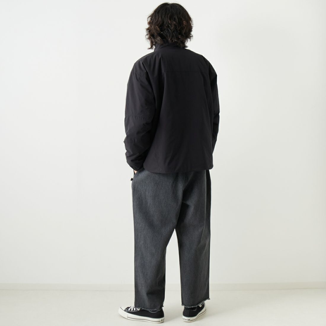 VALTA [ヴァルタ] 別注 リラックスワイドパンツ [VA23AW3037-JF] 710 BLACK &&モデル身長：182cm 着用サイズ：L&&