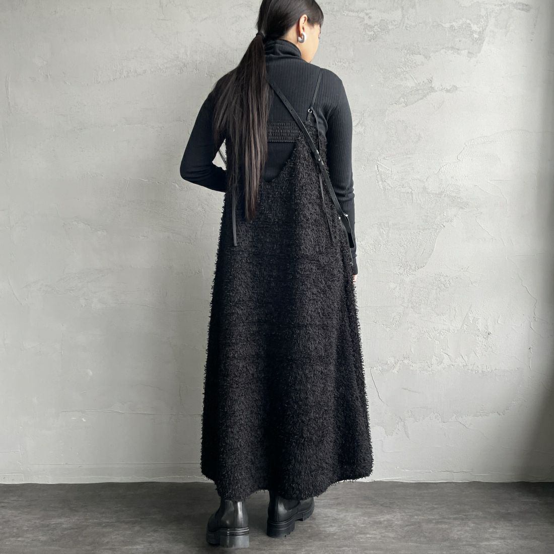 BLACK&&モデル身長：156cm 着用サイズ：F&&