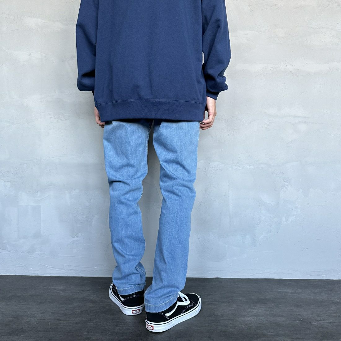 GRAMiCCi [グラミチ] ストレッチデニムNNパンツ タイトクロップド [G113-OGSD] MEDIUM USE &&モデル身長：168cm 着用サイズ：L&&