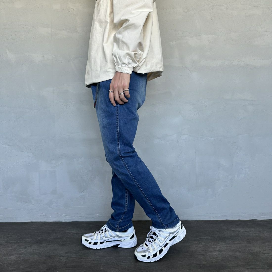 GRAMiCCi [グラミチ] ストレッチデニムNNパンツ タイトクロップド [G113-OGSD] DARK USED &&モデル身長：173cm 着用サイズ：L&&