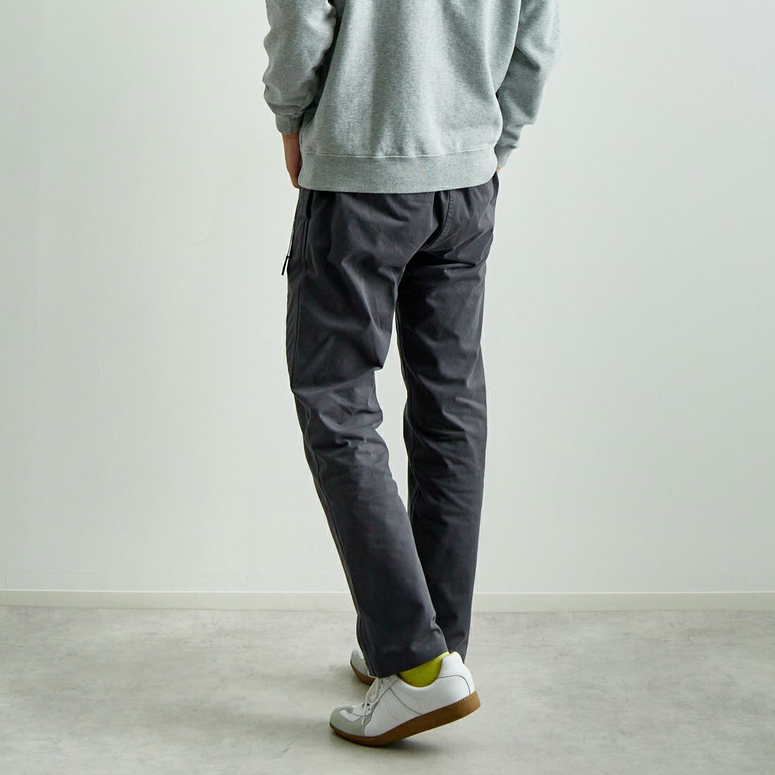GRAMiCCi [グラミチ] NNパンツクロップド [G109-OGS] FOSSIL GRE &&モデル身長：179cm 着用サイズ：L&&