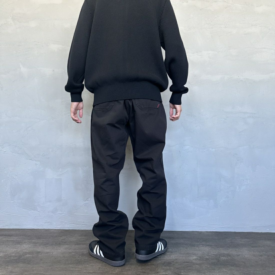 GRAMiCCi [グラミチ] ルーズテーパードリッジパンツ [G114-OGT] BLACK &&モデル身長：167cm 着用サイズ：M&&