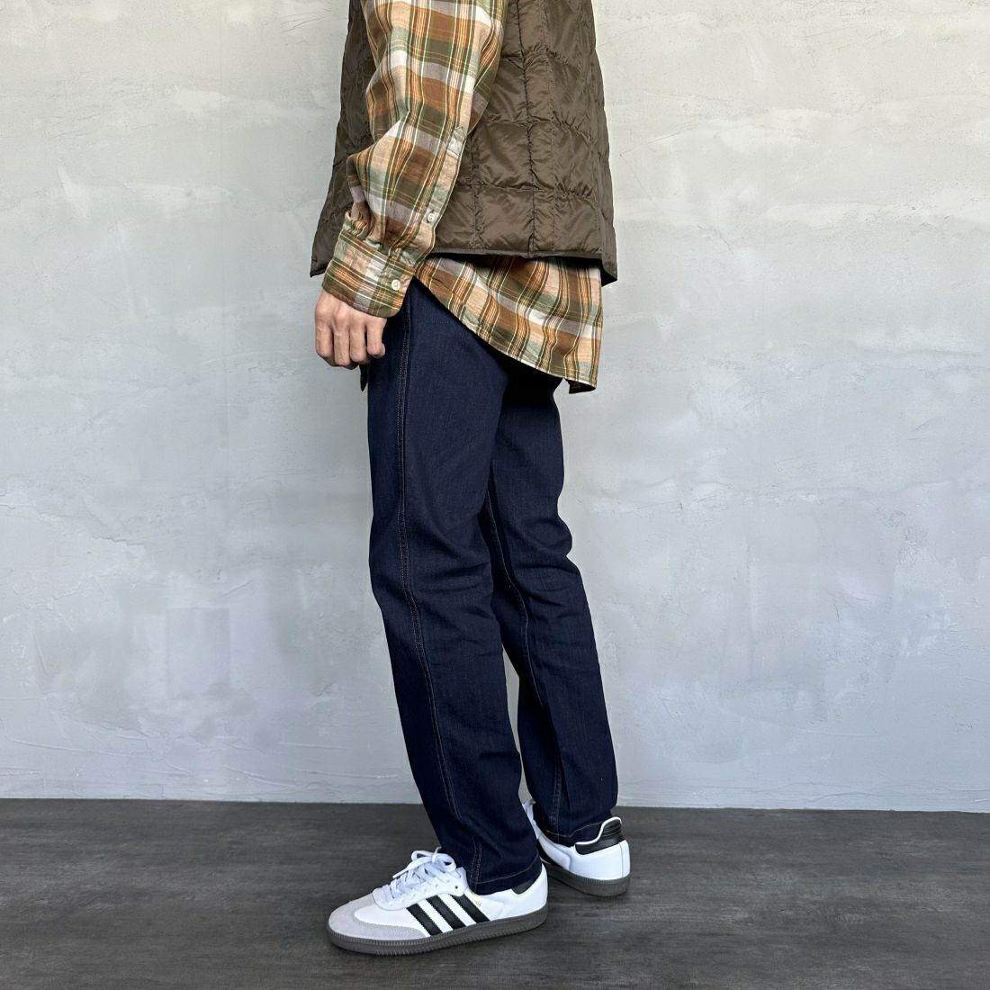GRAMiCCi [グラミチ] ストレッチデニムNNパンツ クロップド [G112-OGSD] ONE WASH &&モデル身長：168cm 着用サイズ：M&&