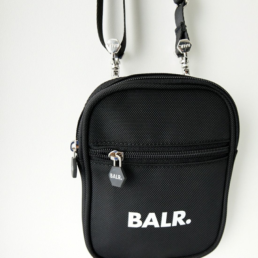 BALR. [ボーラー] U-SERIES スモールクロスボディバッグ [B62341006]｜ジーンズファクトリー公式通販サイト - JEANS  FACTORY Online Shop