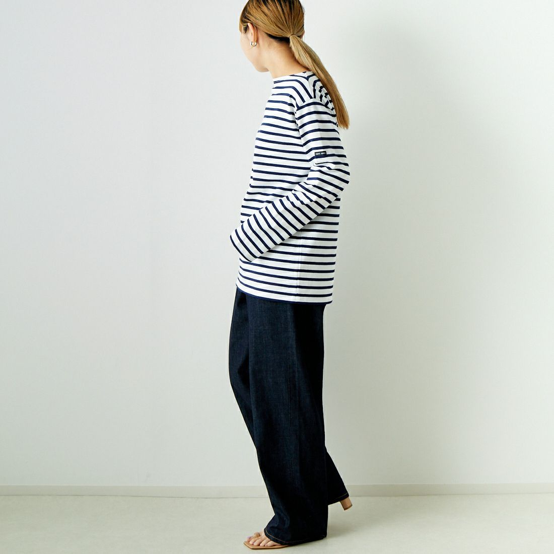 ST.JAMES [セントジェームス] バスクボーダーロングスリーブTシャツ [OUESSANT] NEI/MAR&&モデル身長：156cm 着用サイズ：3&&