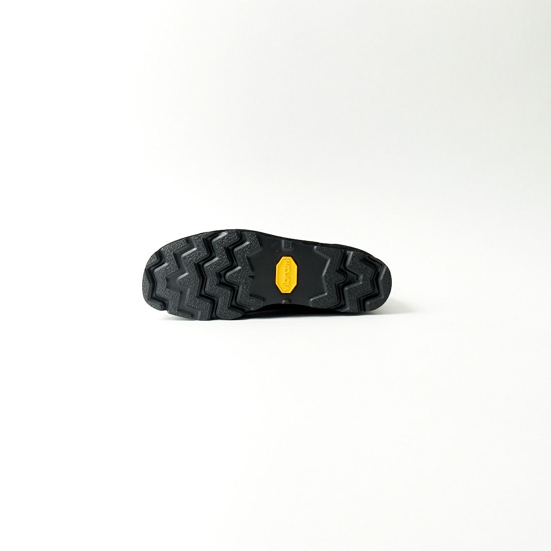 Clarks [クラークス] レディース ワラビーブーツゴアテックス(ブラックスエード) [26168586] BLACK