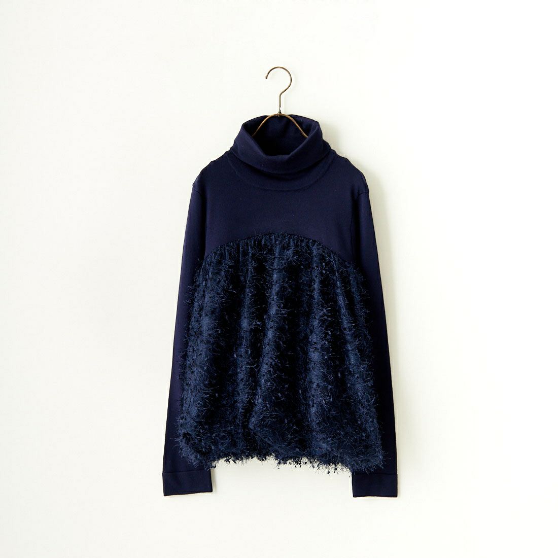 【torrazzo donna（トラッゾドンナ）】シャギーニットバルーントップス