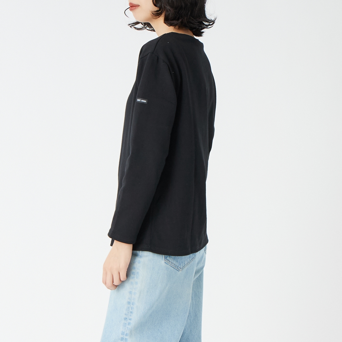 ST.JAMES [セントジェームス] バスクロングスリーブTシャツ [OUESSANT-SD] ECRU &&モデル身長：160cm 着用サイズ：1&&