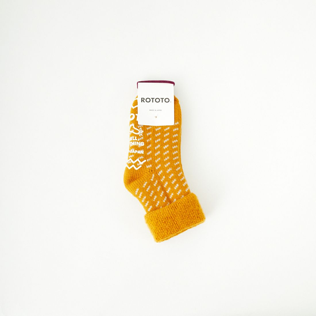 D.YELLOW