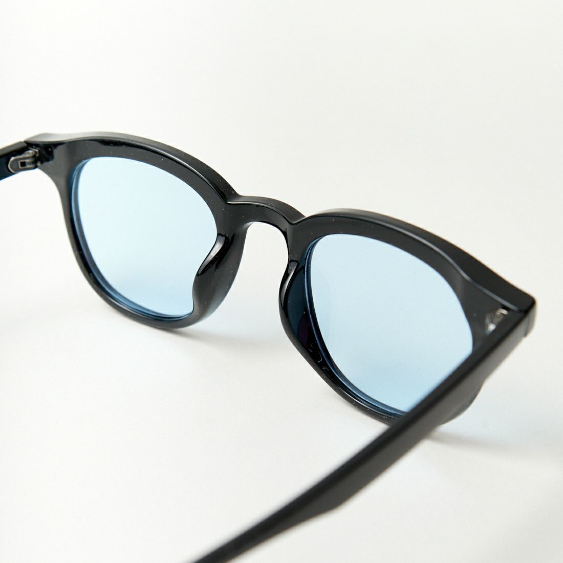 JEANS FACTORY [ジーンズファクトリー] カラーレンズ ウェリントンフラットサングラス [86374] BLK/BLU