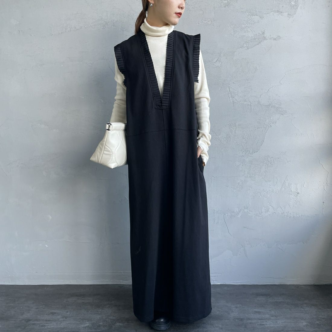 USINE [ユジーヌ] プリーツカットソージャンスカ [2410401] BLACK &&モデル身長：156cm 着用サイズ：F&&