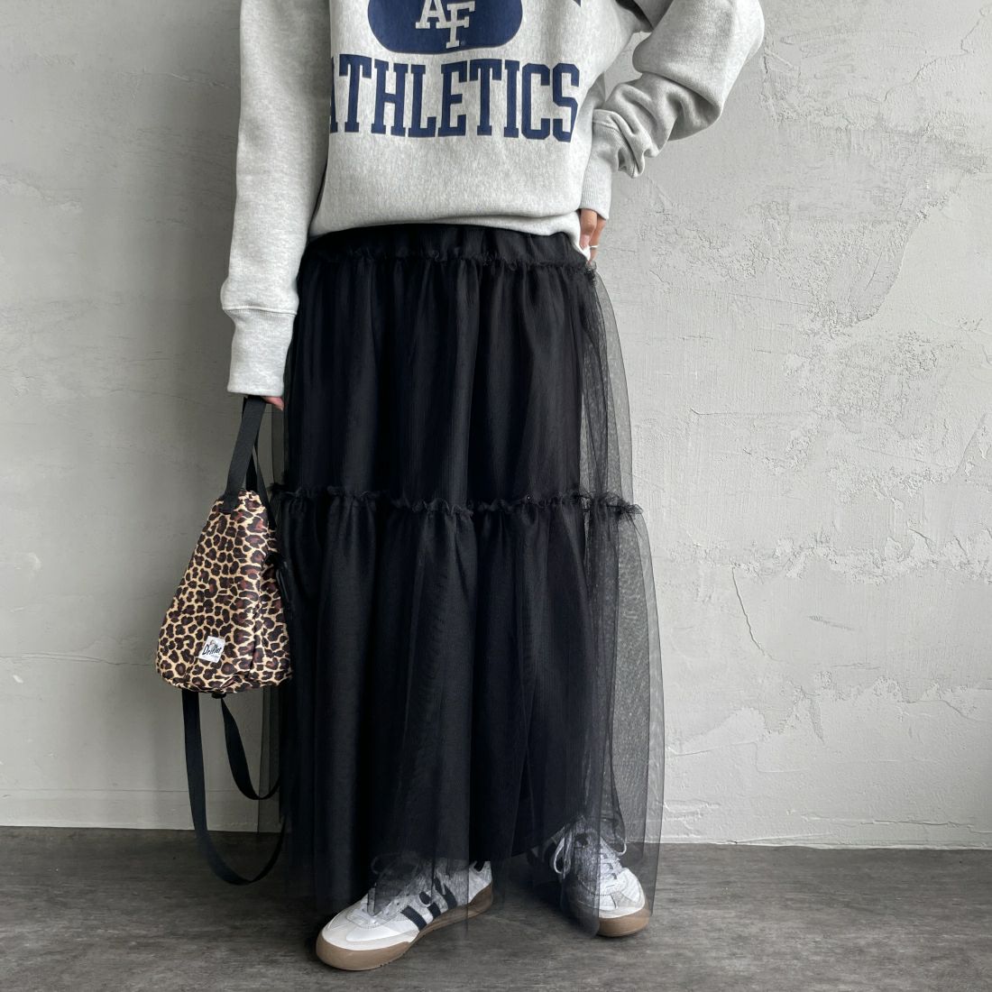 09 BLACK&&モデル身長：156cm 着用サイズ：F&&
