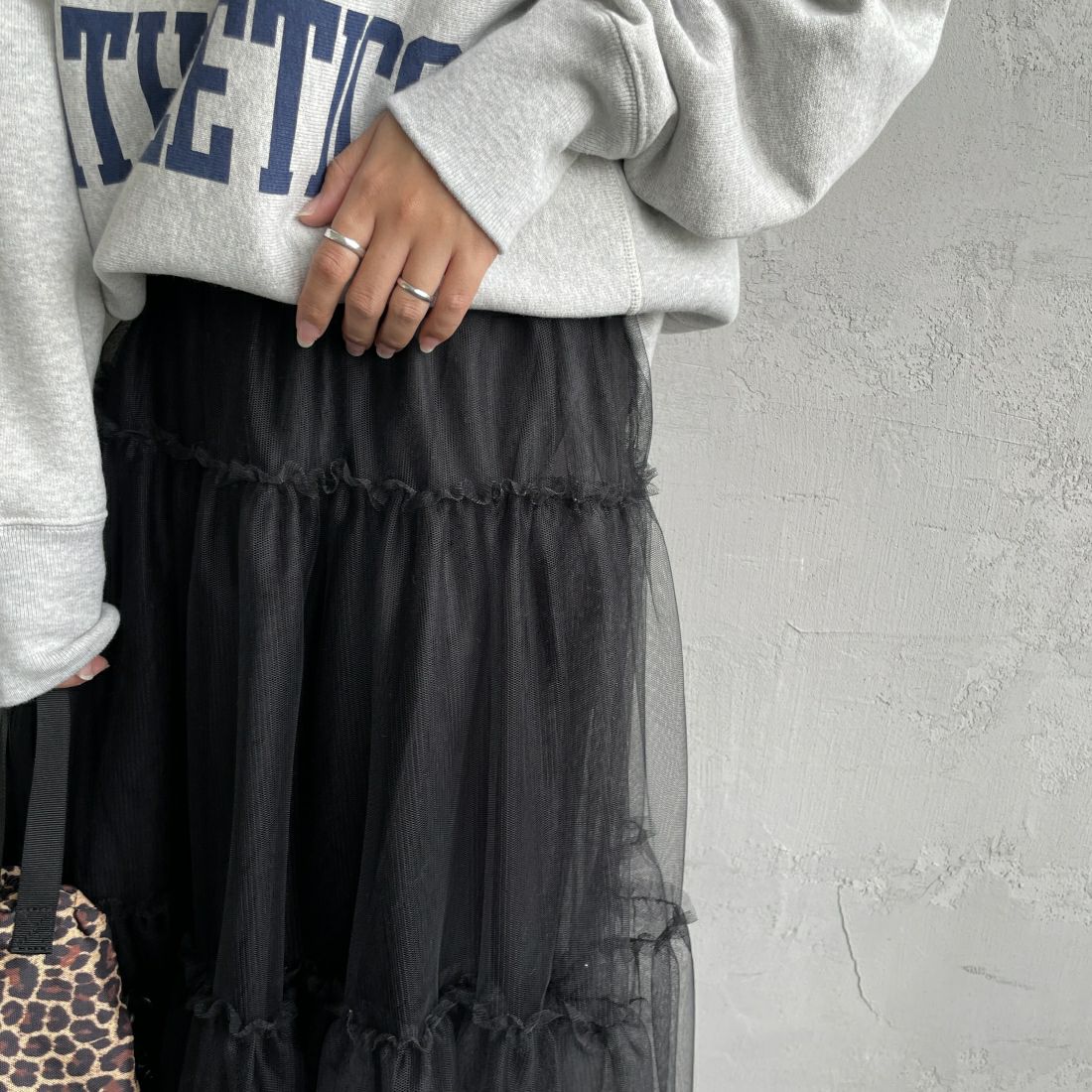 09 BLACK&&モデル身長：156cm 着用サイズ：F&&