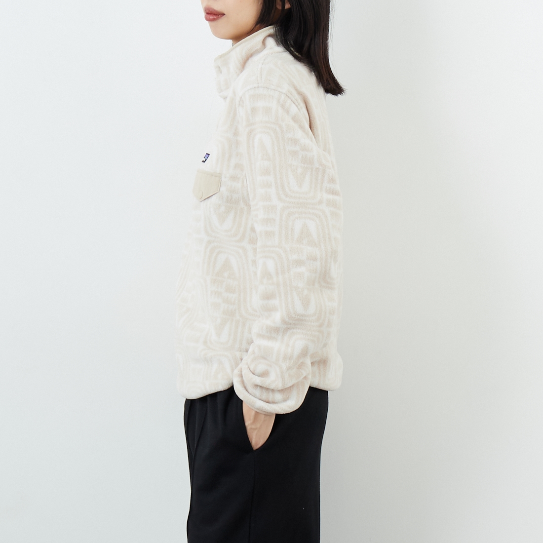 patagonia [パタゴニア] ウィメンズ ライトウェイト シンチラ スナップT プルオーバー [25455] FLDO &&モデル身長：162cm 着用サイズ：S&&