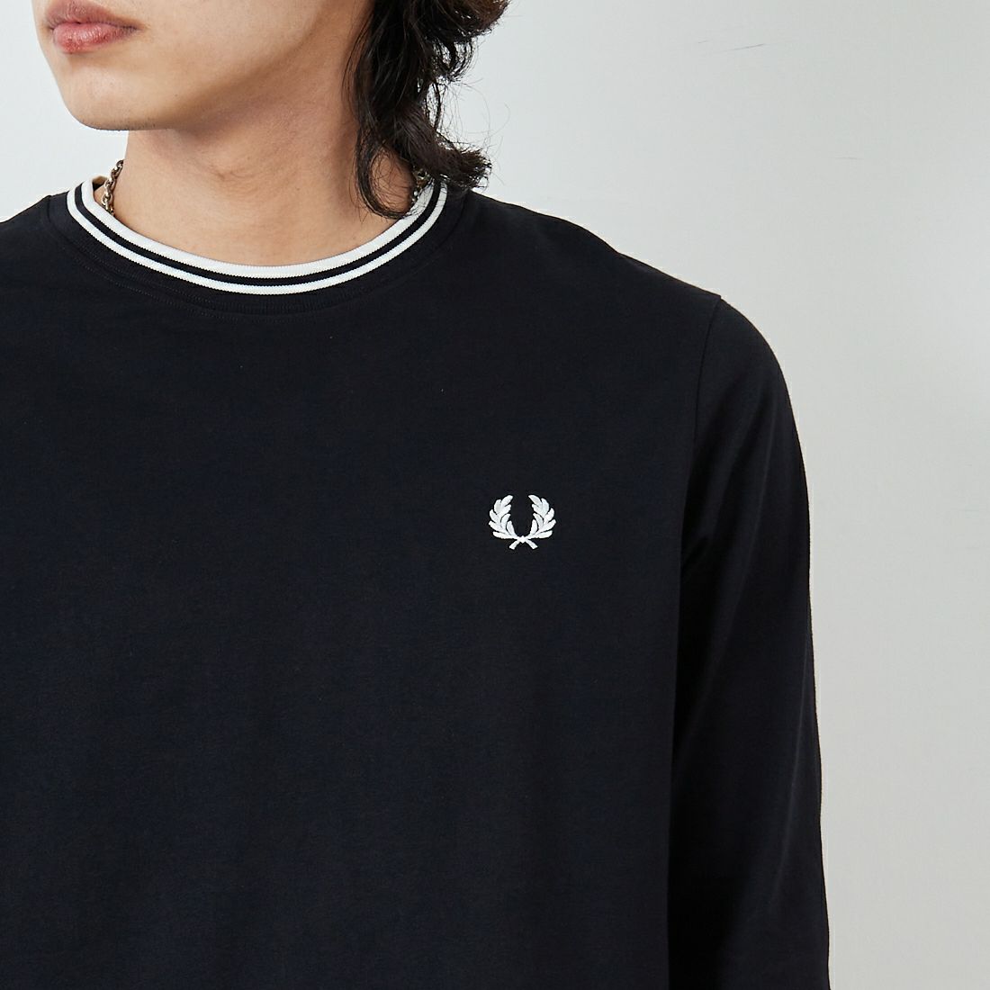 FRED PERRY [フレッドペリー] ティップライン ワンポイント刺繍Tシャツ [M9602] 102 BLACK