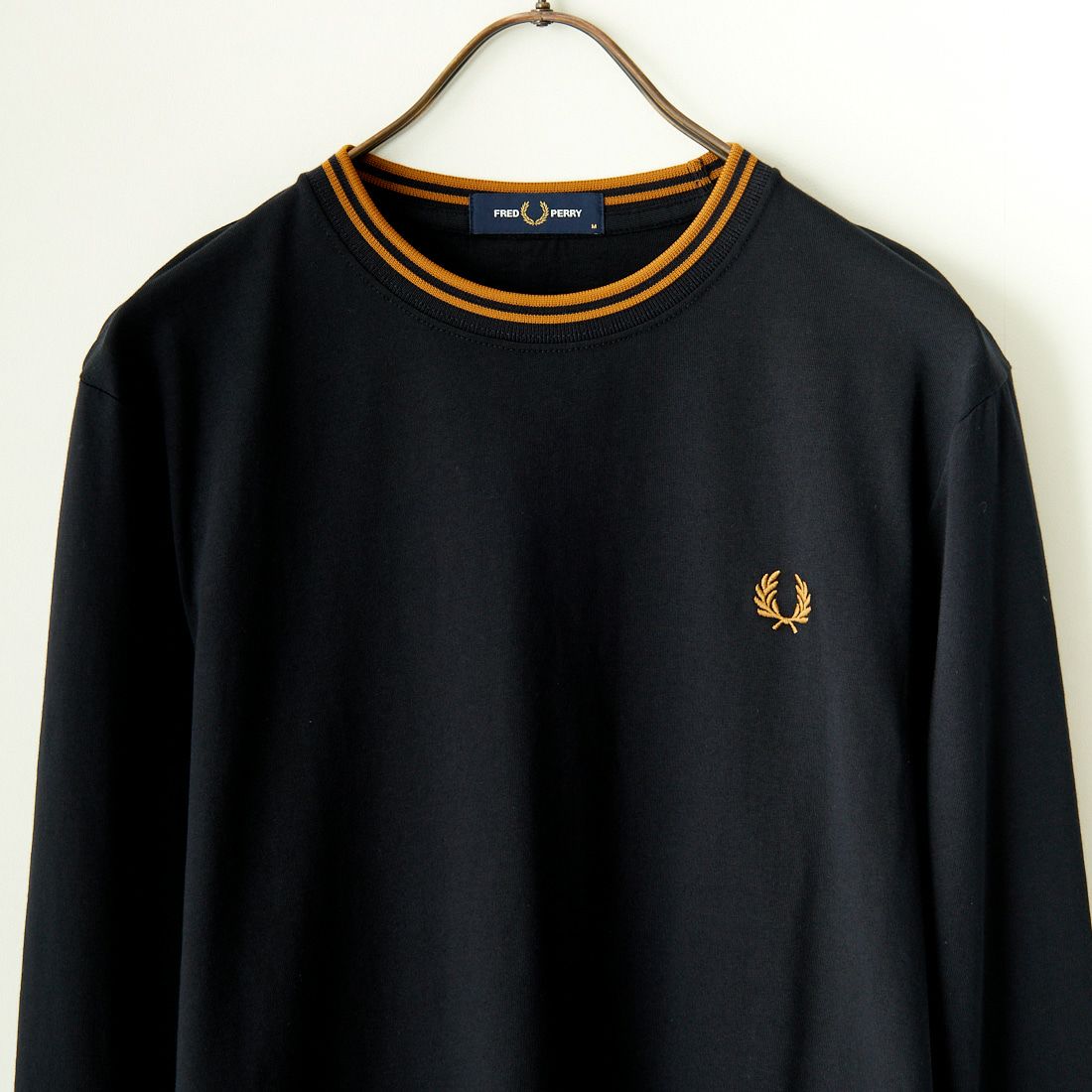 FRED PERRY [フレッドペリー] ティップライン ワンポイント刺繍Tシャツ