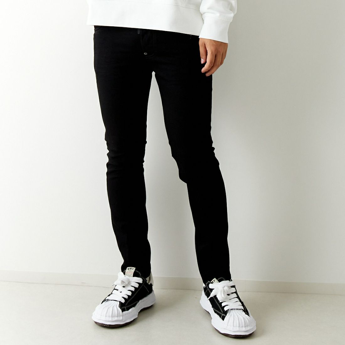 900 BLACK&&モデル身長：179cm 着用サイズ：46&&