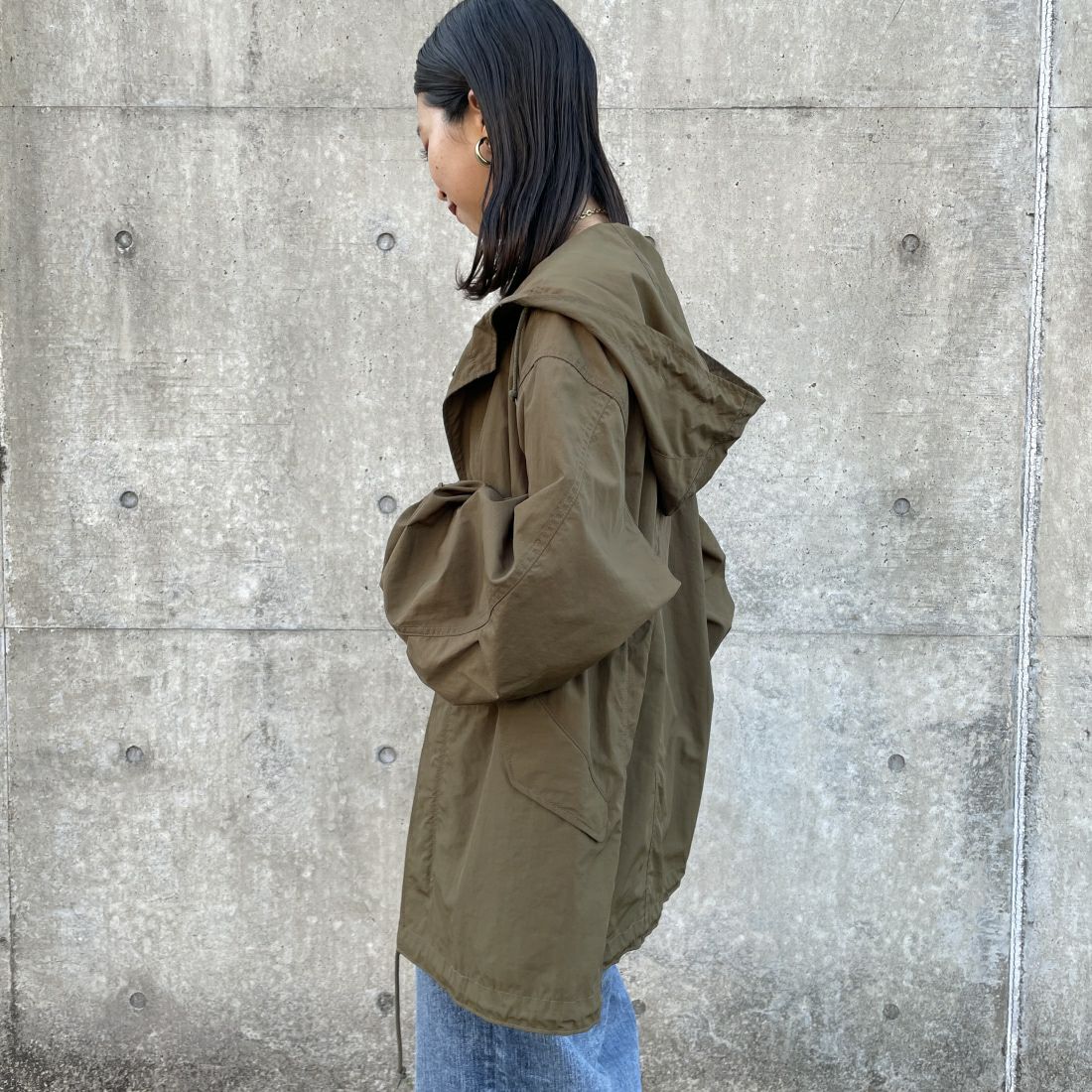 Jeans Factory Clothes [ジーンズファクトリークローズ] ショート丈 ナイロンモッズパーカー [IN1-CT-4] KHAKI &&モデル身長：163cm 着用サイズ：F&&