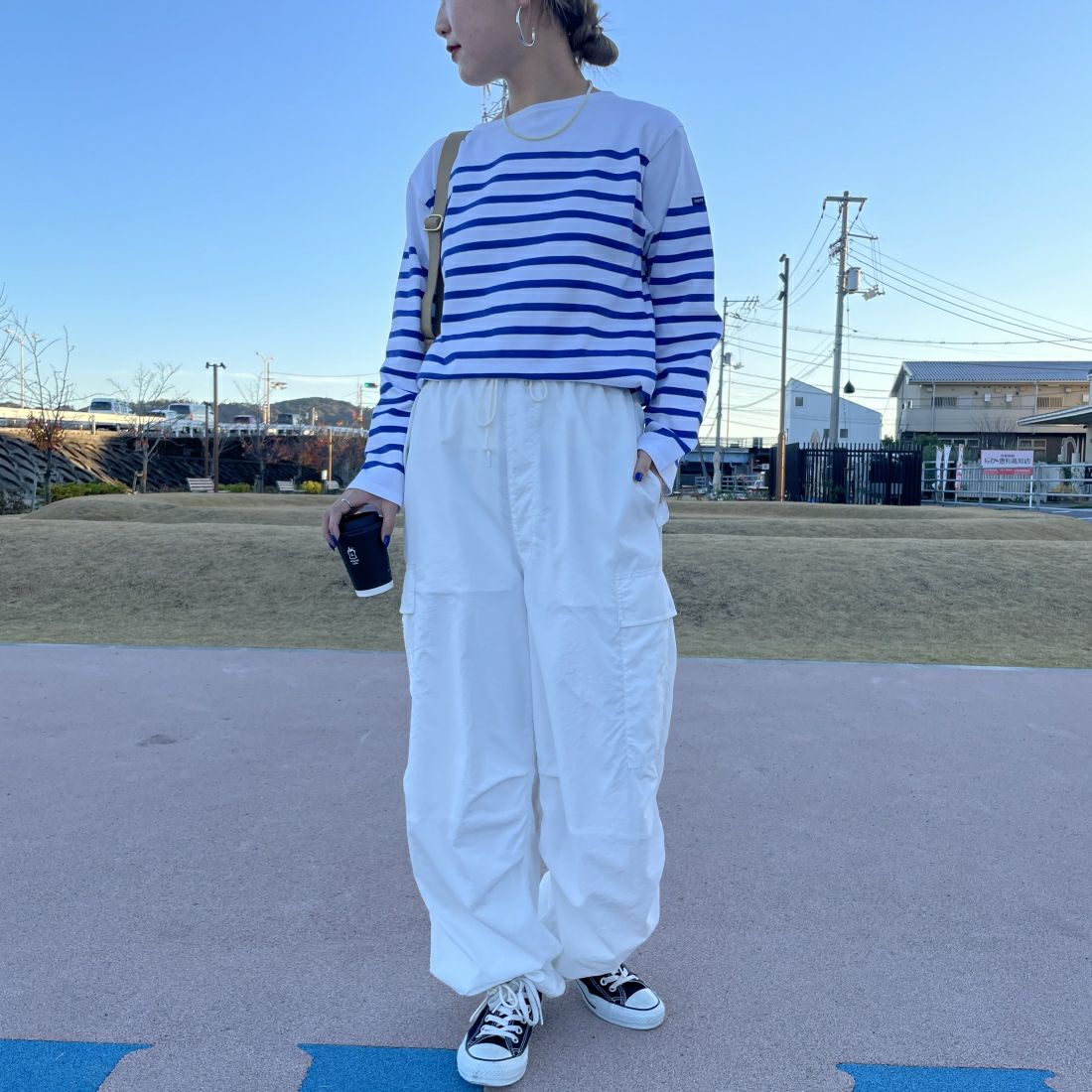 Jeans Factory Clothes [ジーンズファクトリークローズ] ナイロンバルーンカーゴパンツ [IN8-PT-4] WHITE &&モデル身長：156cm 着用サイズ：M&&