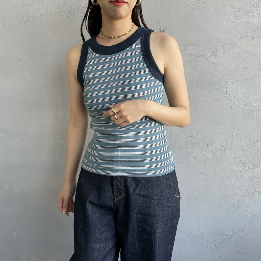 Robert P.Miller [ロバートピーミラー] 別注 配色ボーダー アメリカンスリーブタンクトップ(カップ付き) [RM241-2080IN-JF] BLUE-1 &&モデル身長：163cm 着用サイズ：F&&