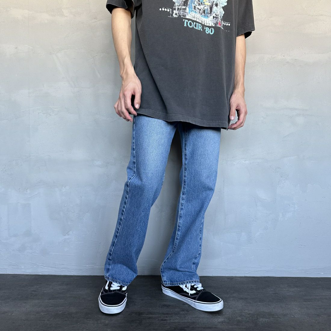 NEEDBY heritage [ニードバイヘリテージ] 別注 GEORGE ブーツカットデニム [GEORGE-JF] MB &&モデル身長：168cm 着用サイズ：28&&