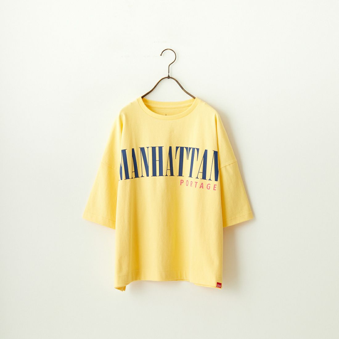 MANHATTAN PORTAGE [マンハッタンポーテージ] 別注 フロントロゴプリントTシャツ [24SSMP-INL011-JF] L.YELLOW