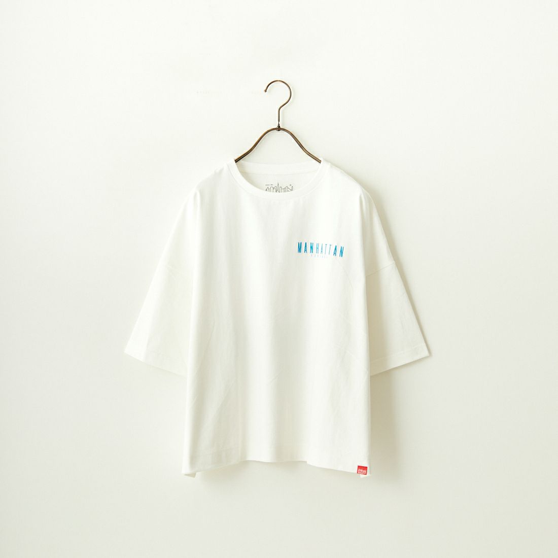 MANHATTAN PORTAGE [マンハッタンポーテージ] 別注 バックアーチロゴプリントTシャツ [24SSMP-INL012-JF]WHITE