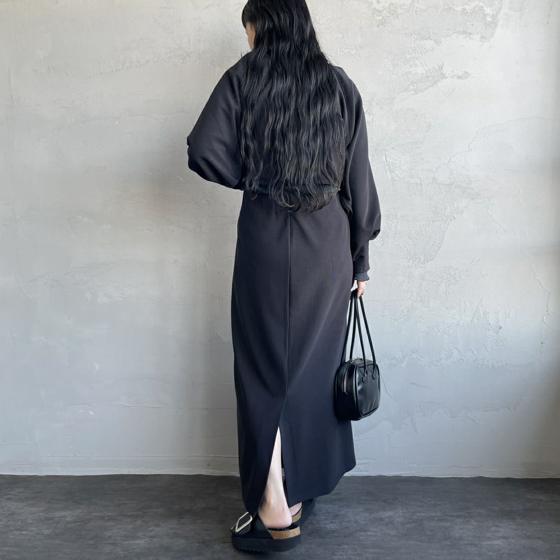 By/m [バイエム] ギャザーベルト付きカットボレロ [23142064] 09 BLACK &&モデル身長：156cm 着用サイズ：F&&