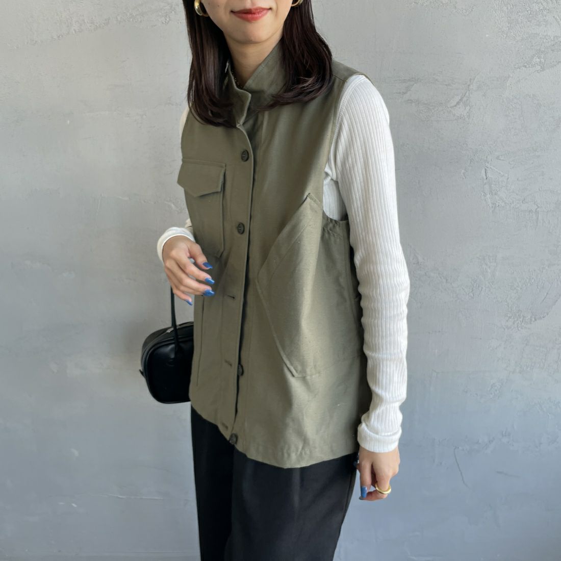24 KHAKI&&モデル身長：163cm 着用サイズ：F&&