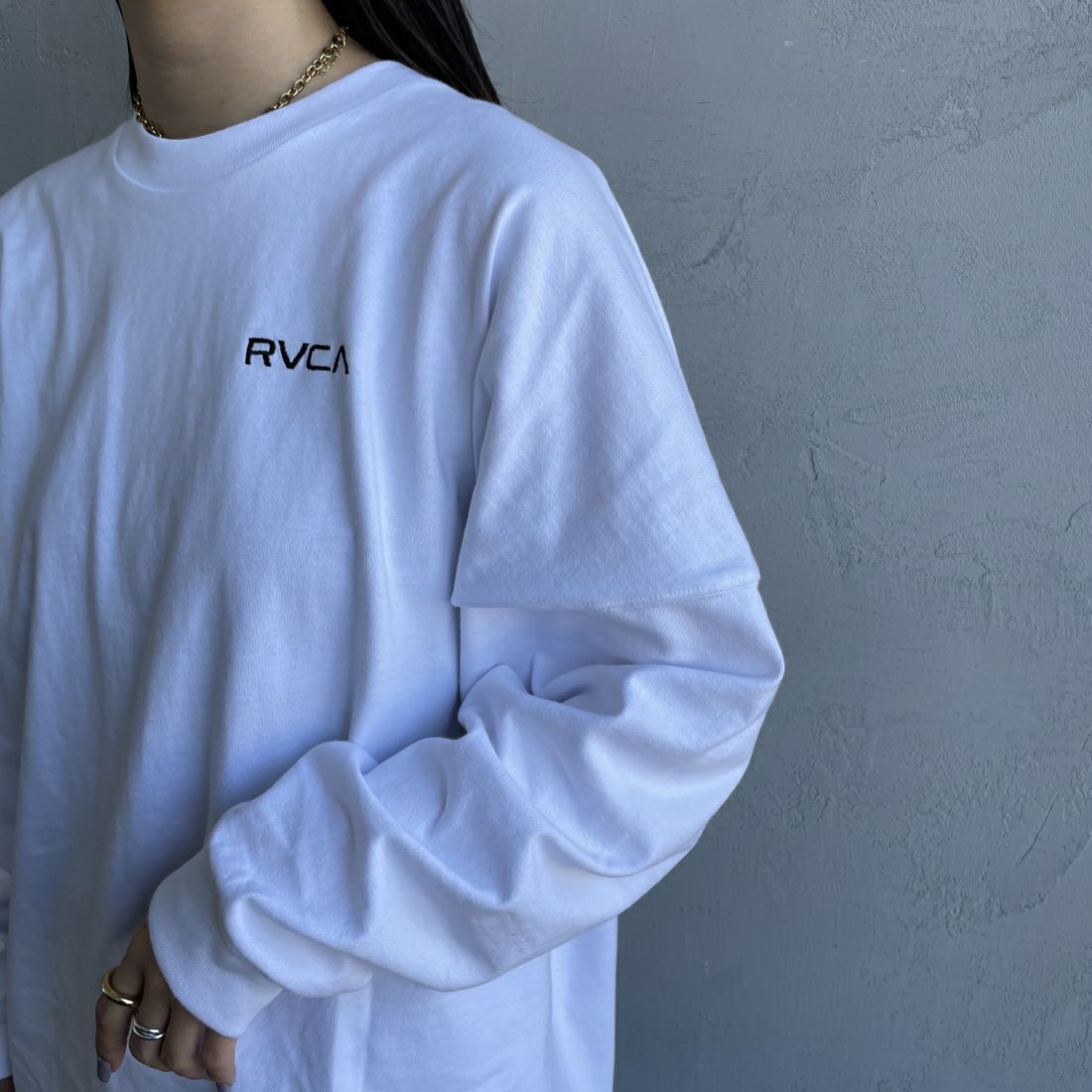 新品 RVCA ルーカ XL バンダナ柄 ワンポイントロゴ 長袖 Tシャツ - www