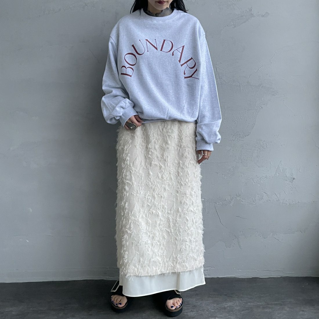 CHIGNON [シニヨン] カットジャガードスカート [2236-497KK] IVORY &&モデル身長：156cm 着用サイズ：F&&